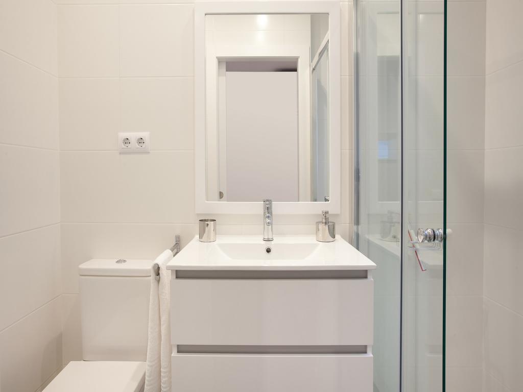 Stay U-Nique Apartments Sant Pau Barcelona Ngoại thất bức ảnh
